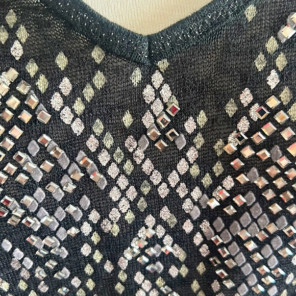 MISS ME BLINGY SWEATER⚜️Lightweight Black & Silver💎Hi-Low🖤Chevron Design on Back - Picture 5 of 10